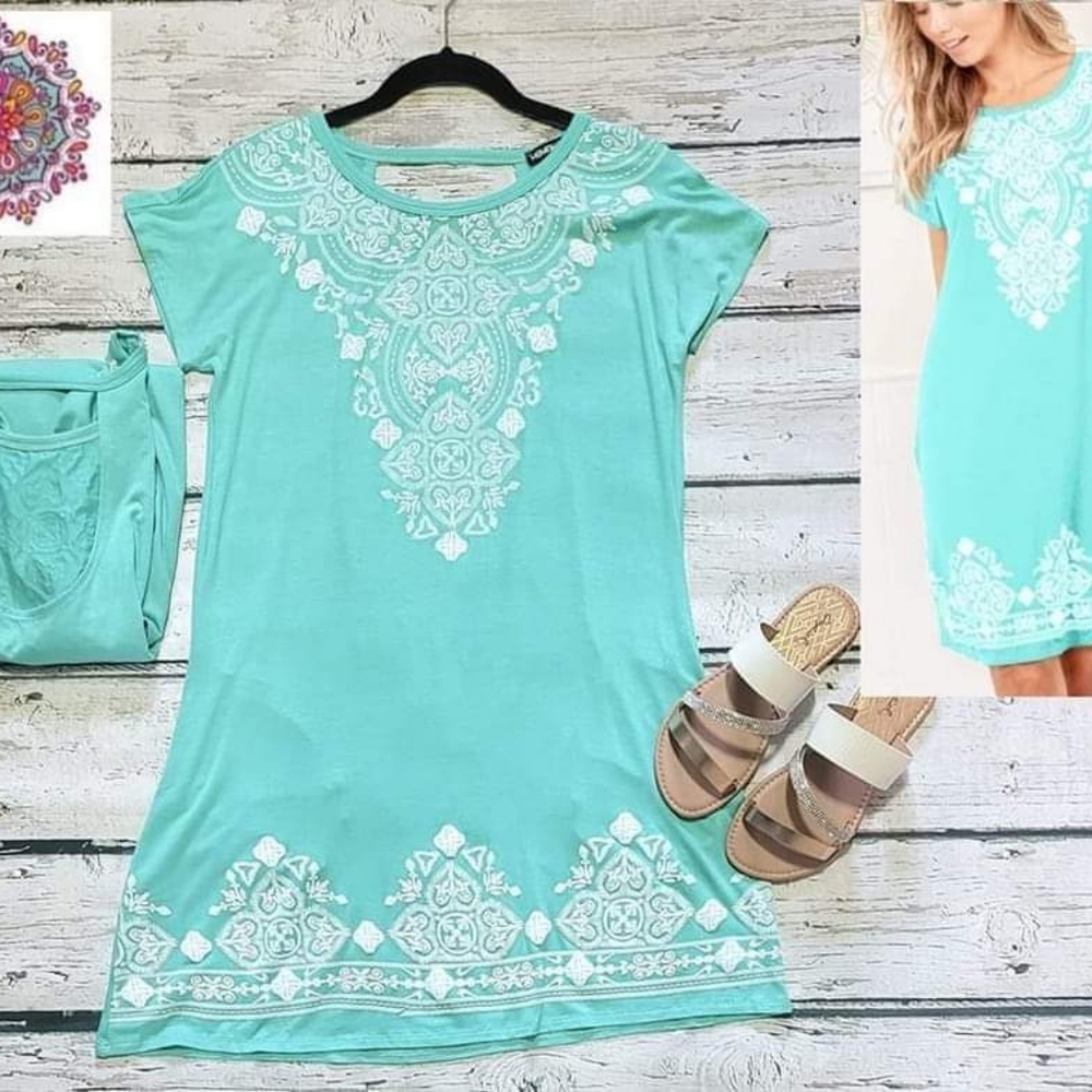Boho henna print cutout back dress